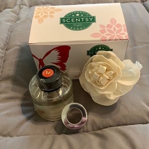 Scentsy Fragrance Flower